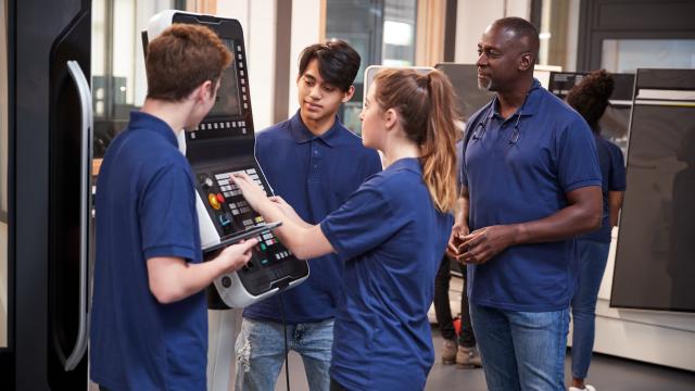 Apprentis en atelier - Prépa apprentissage Industrie